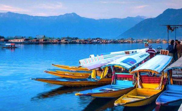 kashmir-tour-honeymoon-package-booking